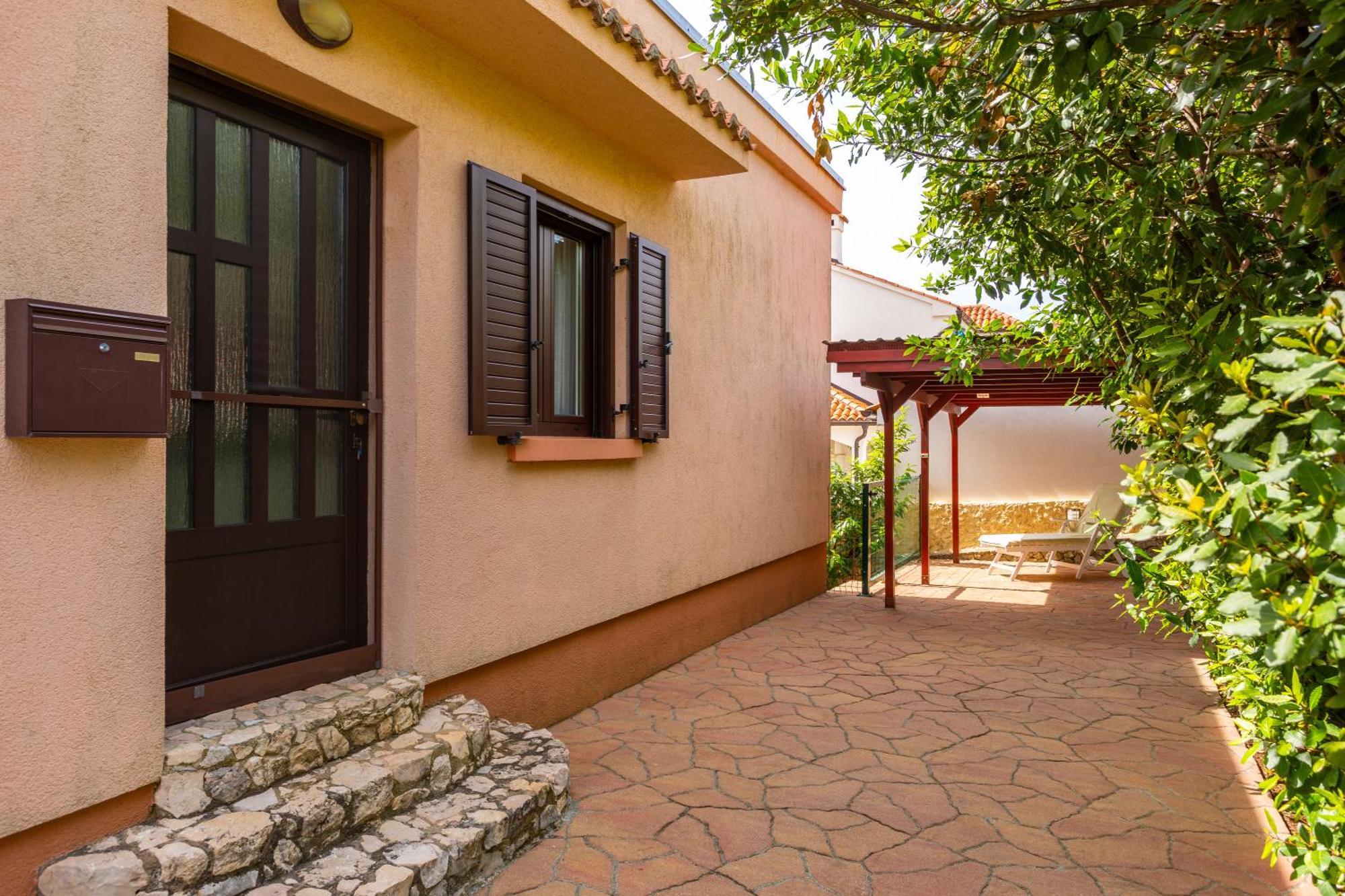 Apartments Villa Temer Pinezići Exterior foto